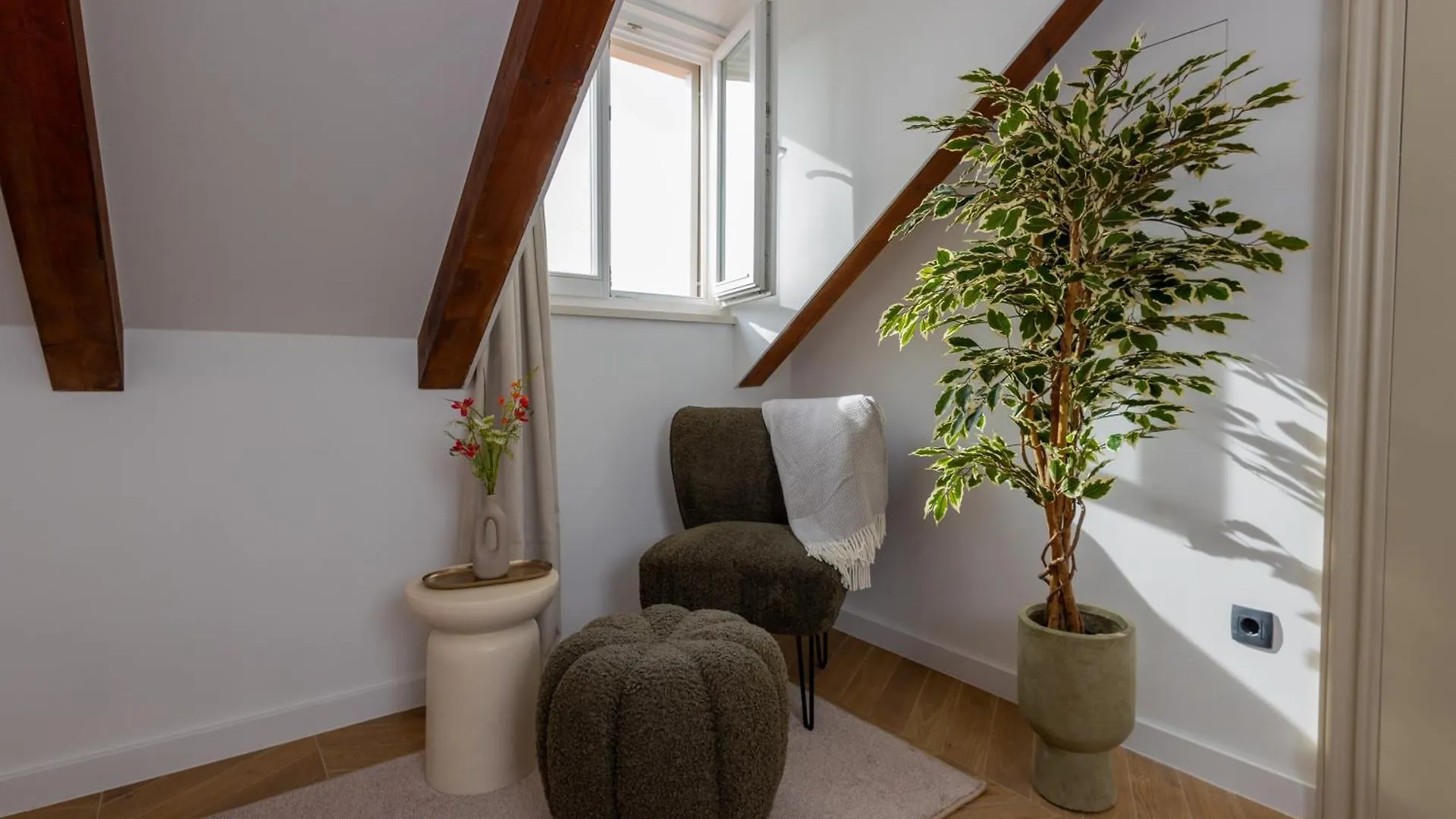 Olea Luxury Rooms & Spa 스플리트 0*,